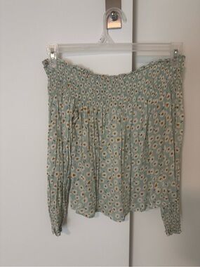 Kohl's Light Green Floral Off-Shoulder Blouse